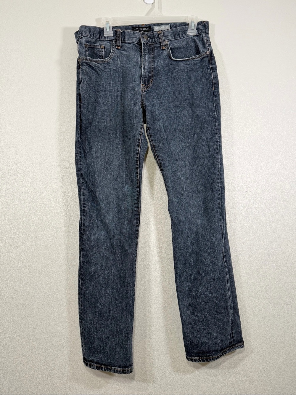 Aeropostale Straight Jeans Medium Blue Wash Denim Men Pants Classic Cotton 32/32
